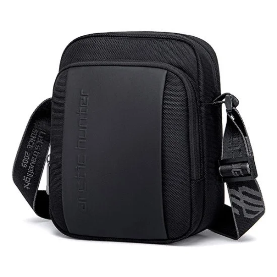 Arctic Hunter Τσάντα Ώμου K00542, Με Θήκη Tablet 9.7", 4L, Μαύρη Arctic Hunter Τσάντα Ώμου K00542, Με Θήκη Tablet 9.7", 4L, Μαύρη